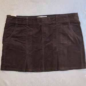 Skirt - NEVER WORN
